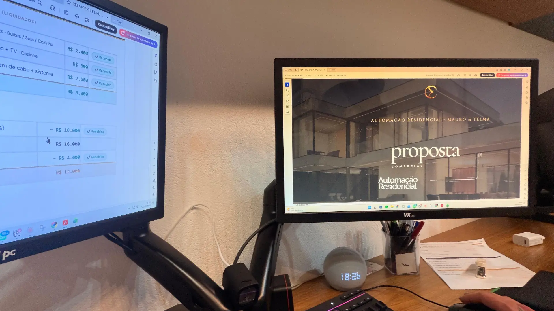 Proposta comercial de automação residencial na tela do computador