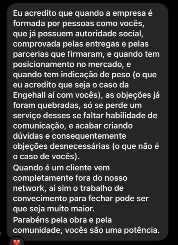 Depoimento sobre autoridade social e posicionamento no mercado